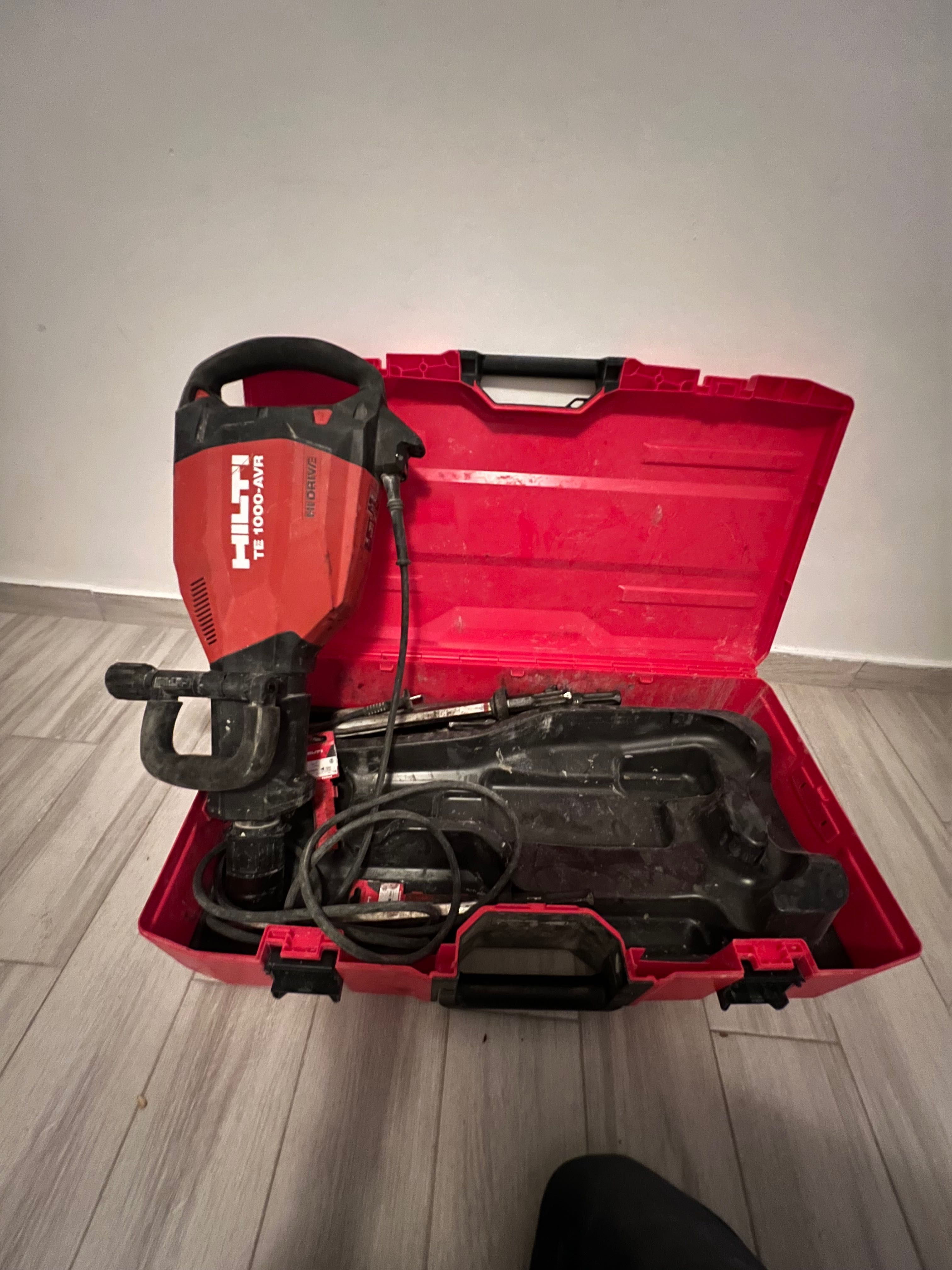 Picamăr HILTI ET 1000 -AVR