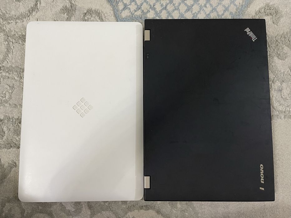 Продам 2ва ноутбука в среднем состоянии