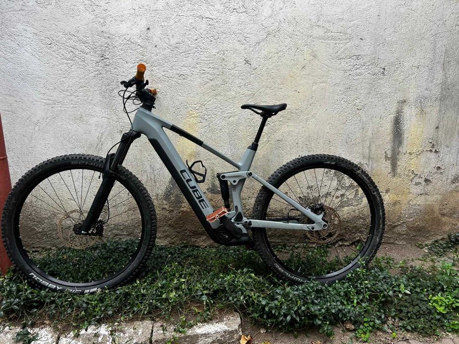 Bicicleta Electrica E-BIKE CUBE STEREO HYBRID 140 HPC PRO 750 2023