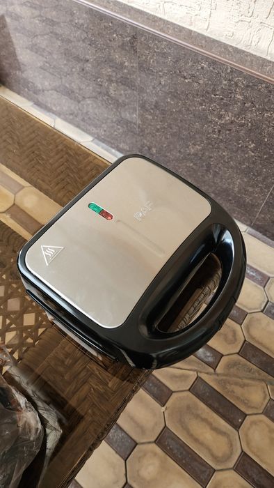 Вафельница-сэндвичница RAF, 6 в 1