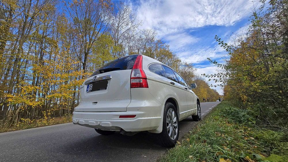 Honda CR-V 2.2 i-DTEC 4x4 – 2011 – panoramic • piele • full dotări