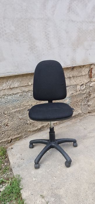 Кресло продам 2000 тг