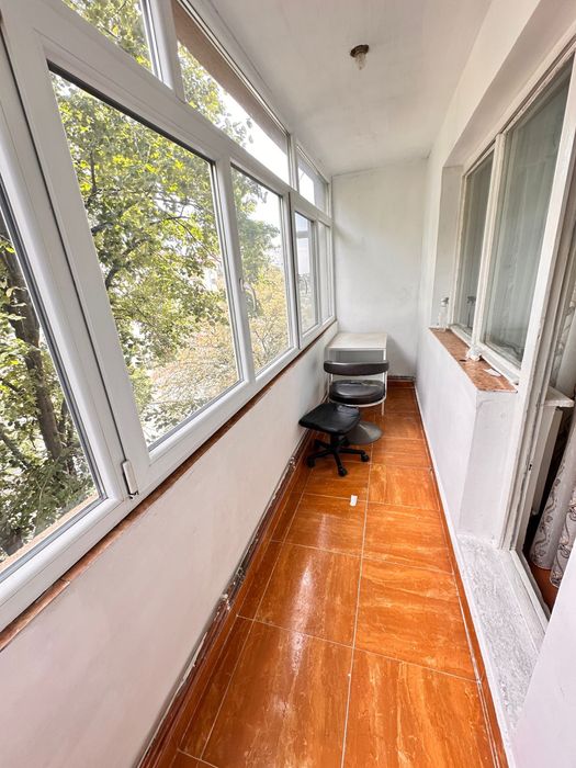 Vand apartament 2 camere