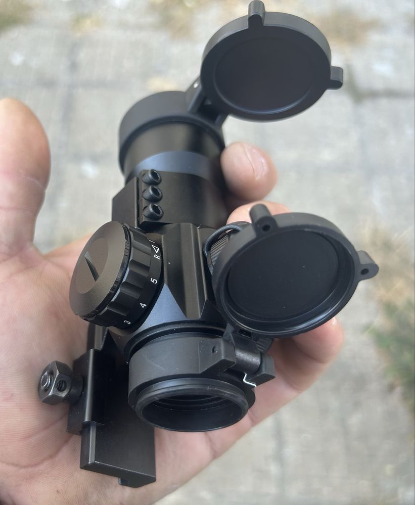 магнифайър и red dot бързомер