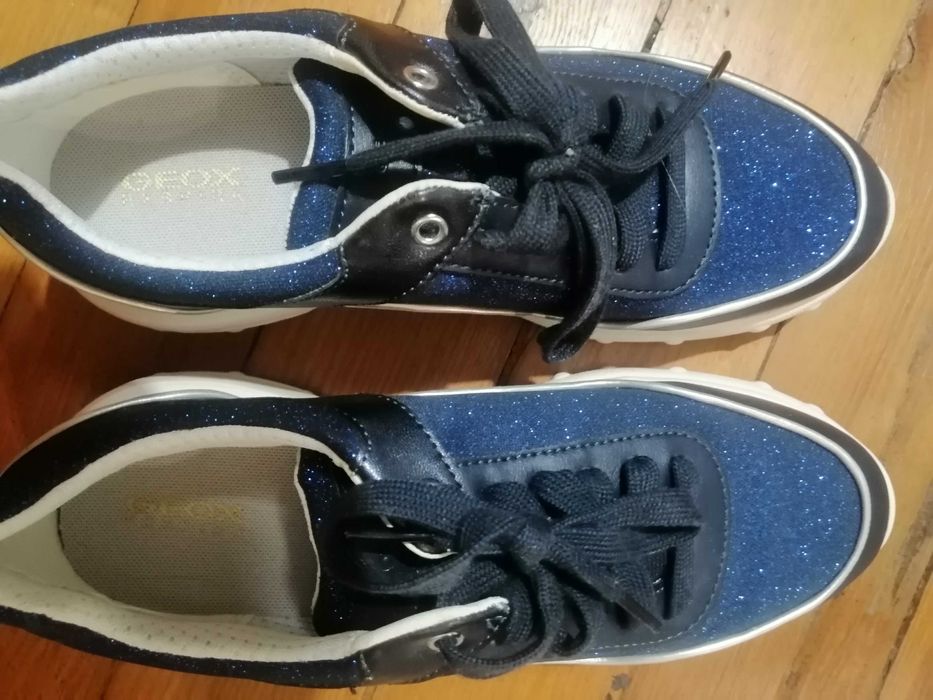 Geox чисто нови обувки 39 номер