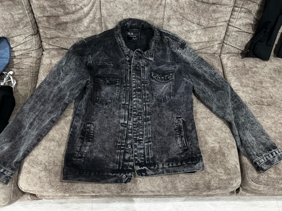 Продаю мужскую джинсовку, состояние хорошое