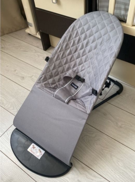 Продается шезлонг для новорожденных