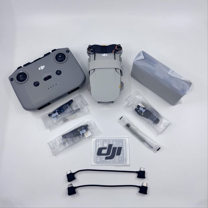 Drona DJI Mini 2 SE Fly More Combo | NOU | Geanta DJI + 3 Baterii |