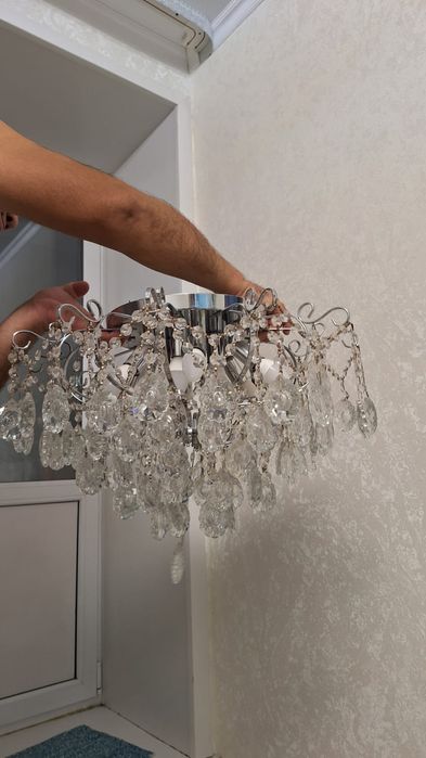 Люстра в хорошем состоянии