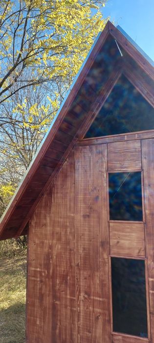 Vând cabană pentru gradină