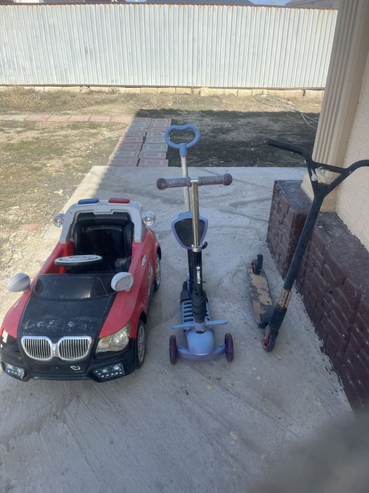 Продам детские машинки и 2 самокат цена все за 10000тг