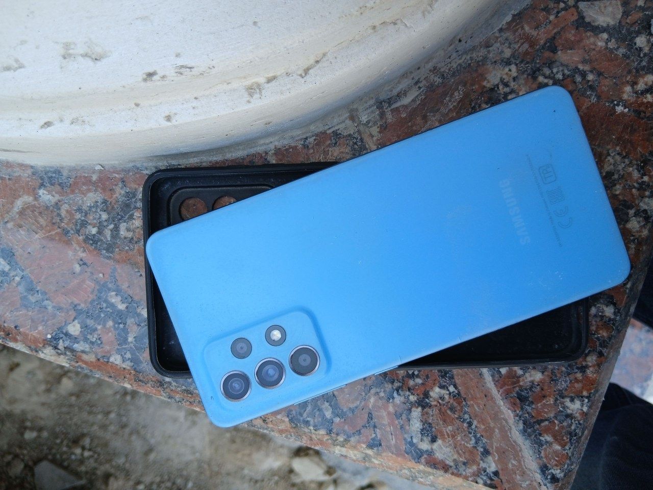 Samsung A 52  holati ideal