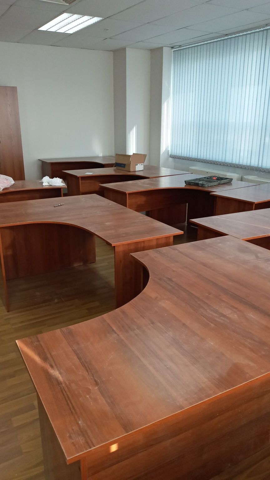 Офисная мебель столы офисные шкафы