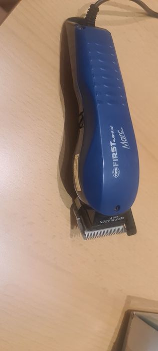 Машинка для стрижки волос