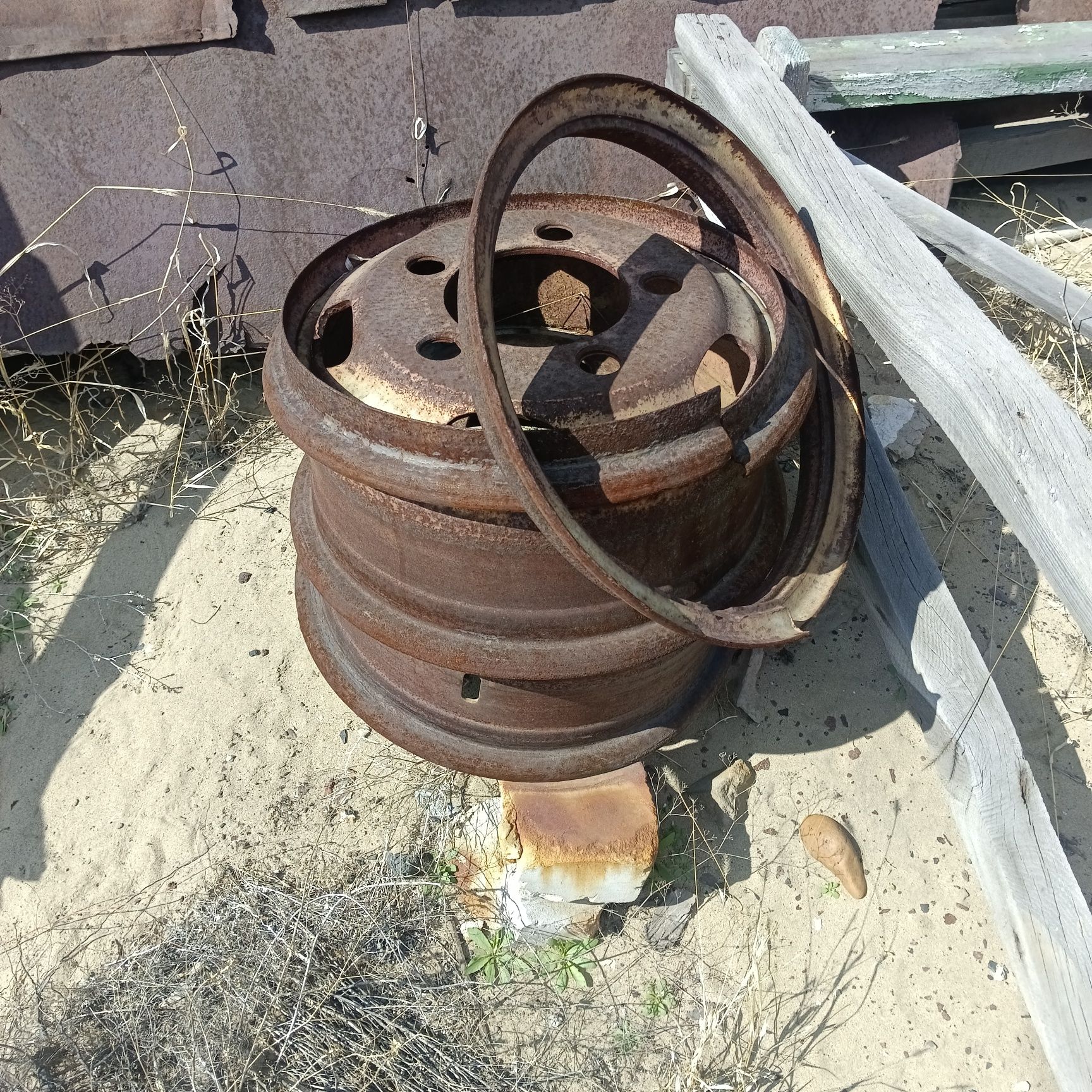 Продам диски R16