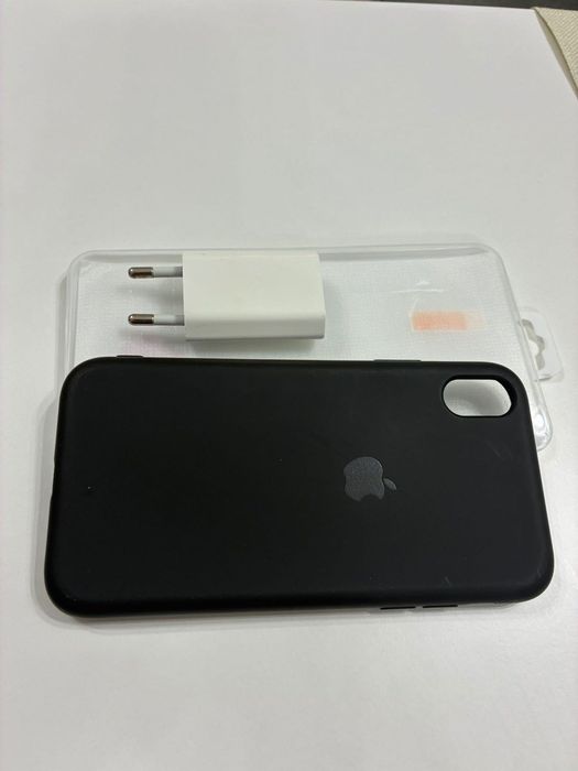 Телефон iPhone XR