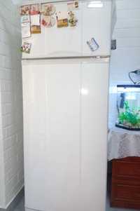 Холодильник идеальном состоянии рабочий. Работает отлично без шумно