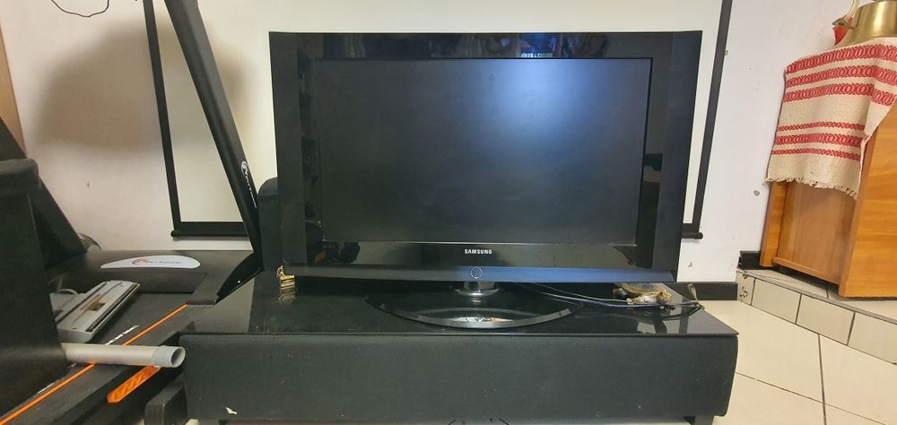 TV SAMSUNG diagonala 80 Cm