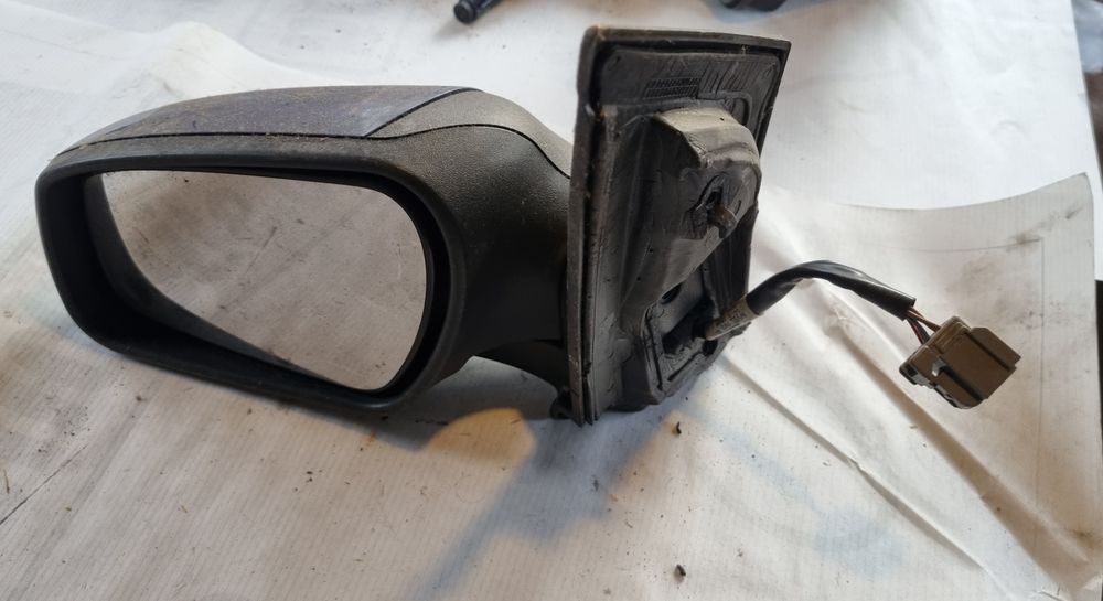 Дясно огледало Форд Фокус 2 Ford Focus 2