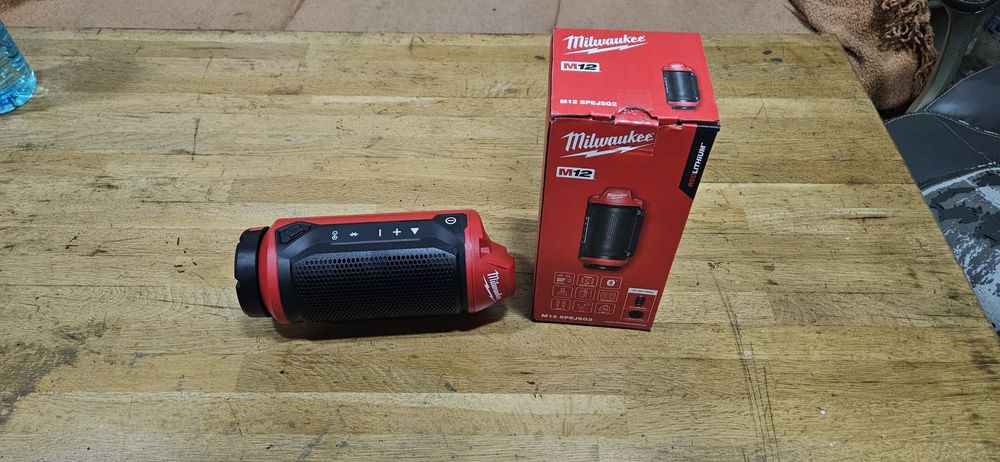 Тонколона Milwaukee