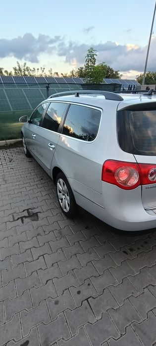 Vând Volkswagen Passat B6