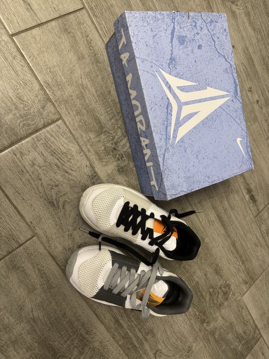 Adidasi Nike - Ja Morant