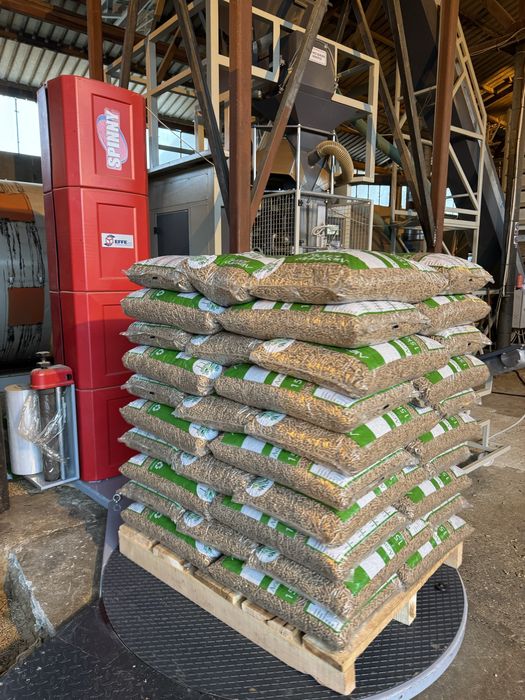 Peleti putere calorica mare din lemn esenta tare