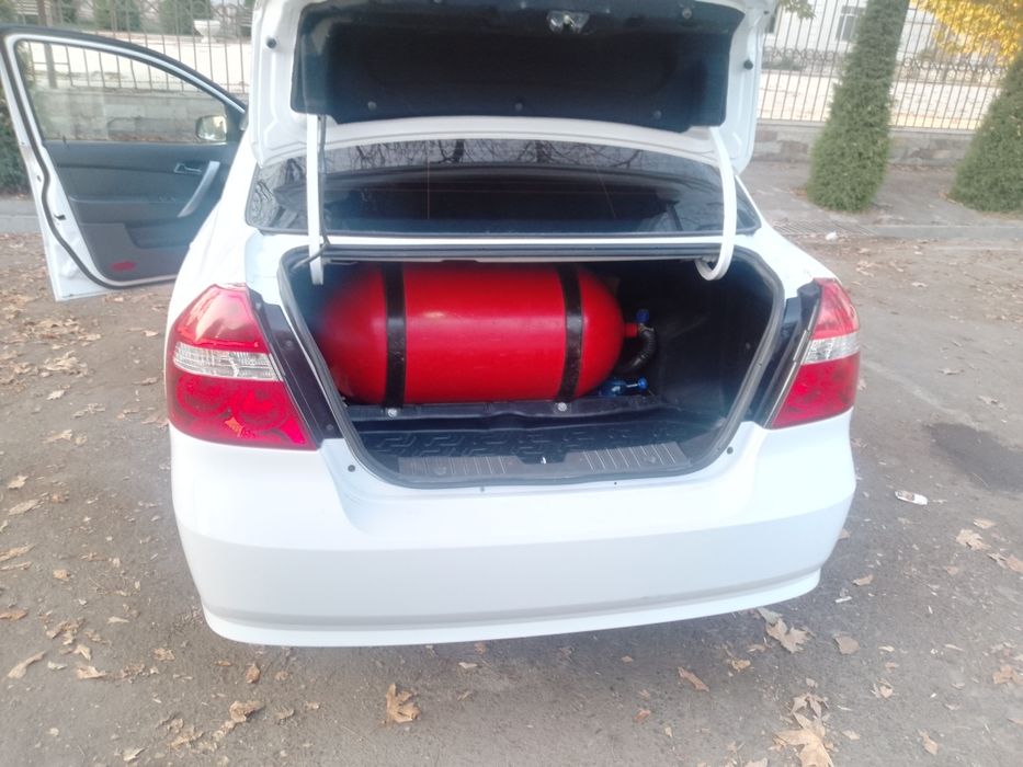 Нексия 3 в отличном состоянии своя