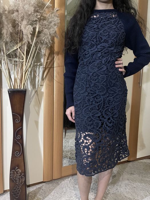 Платье б/у в отличном состоянии