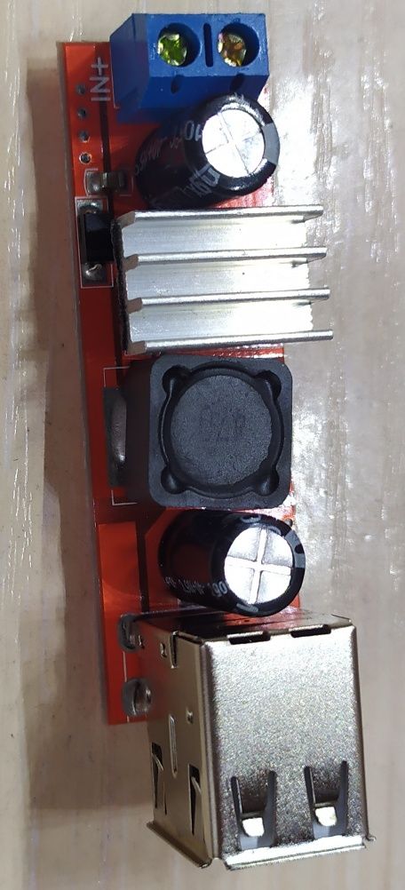 DC-DC преобразователь 12v-5v, 1,5А