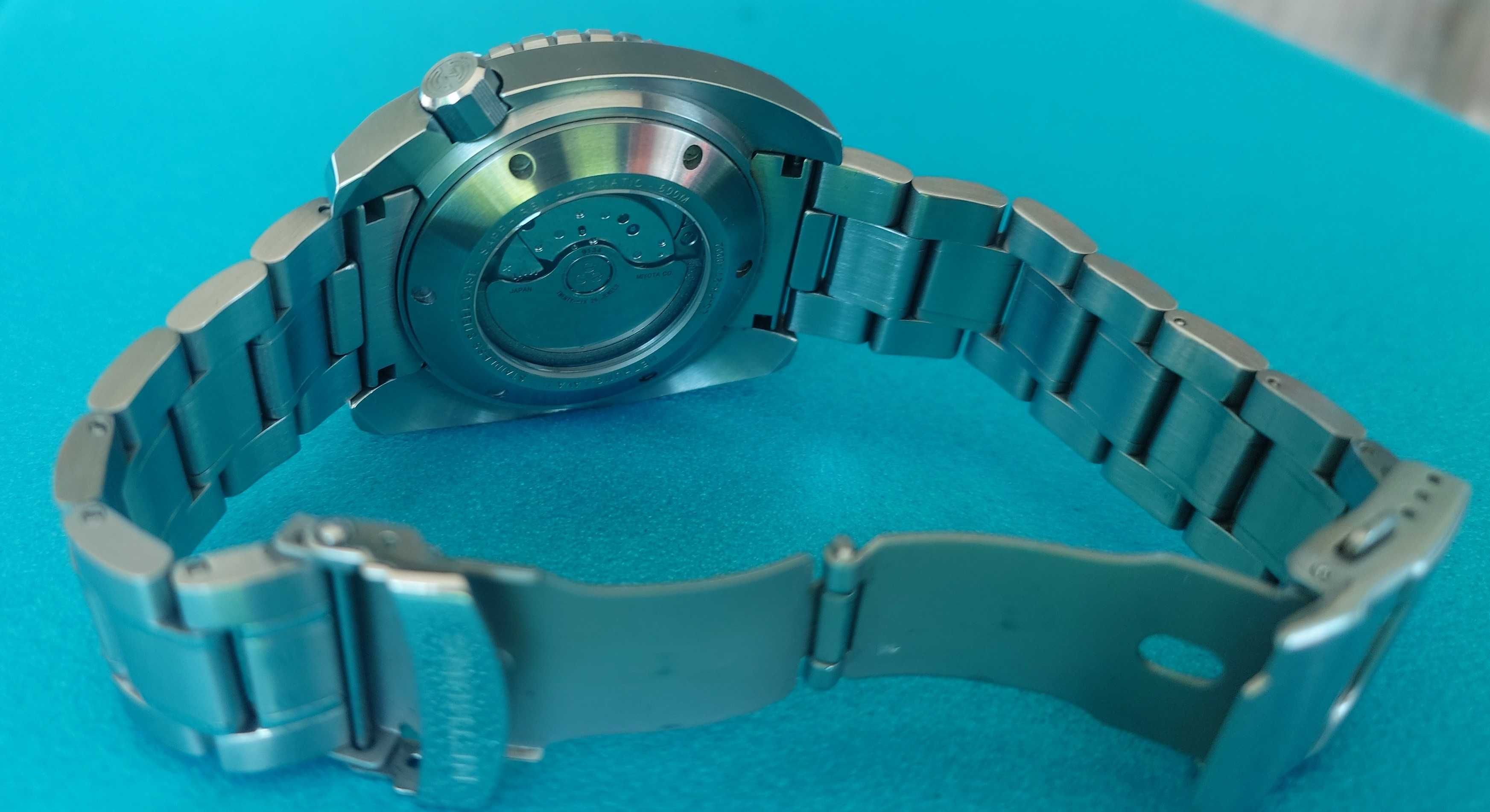 Nethuns /Citizen Lava 2 Power reserve Limited edition