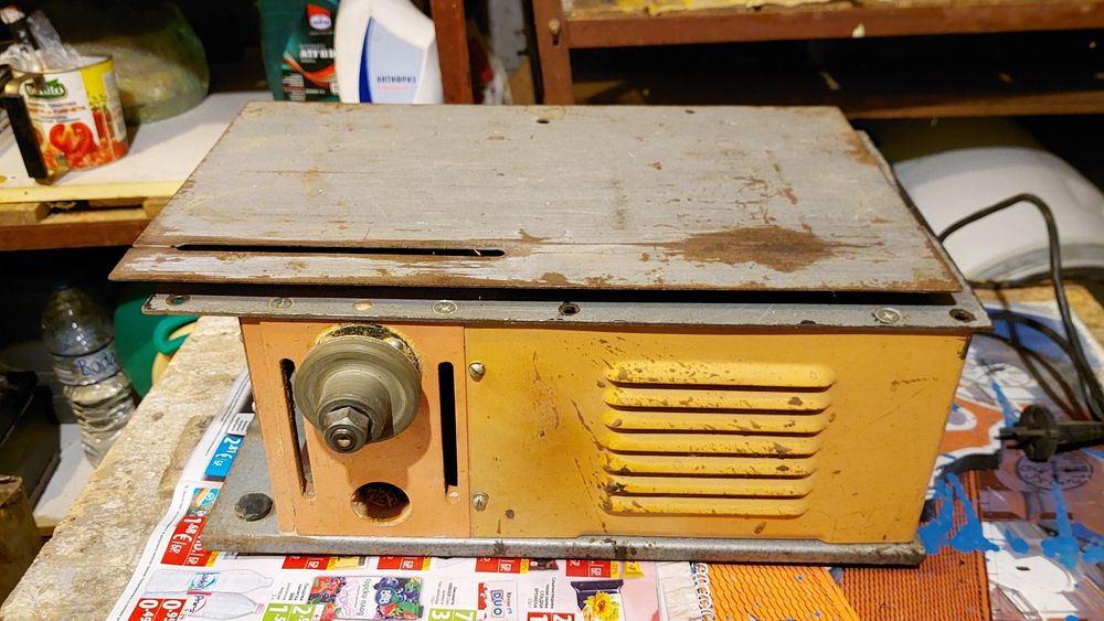 Мини абрихт с циркуляр УБДН-2.  Цена 550 лева.