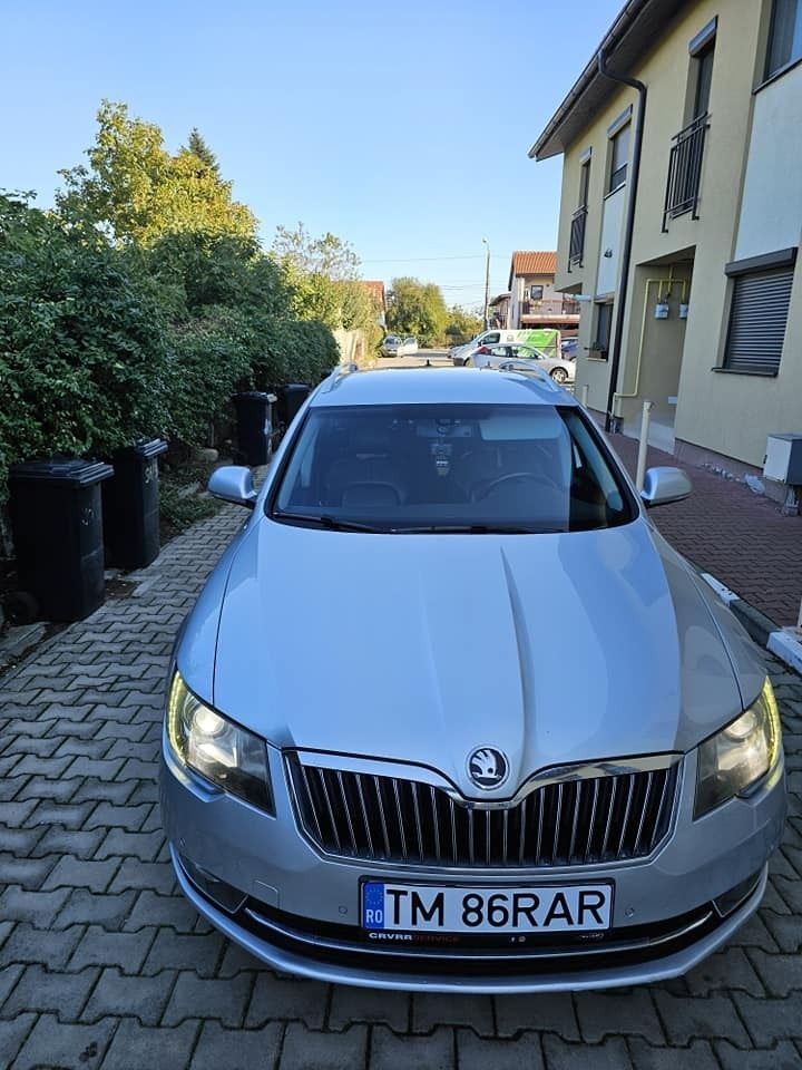 Vând skoda superb