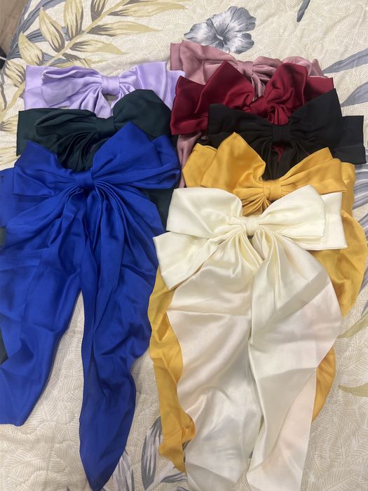 Атласные заколки с бантом