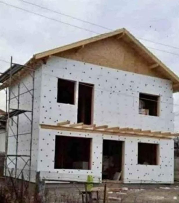 Construim de la zero case modulare din structură metalică, înve