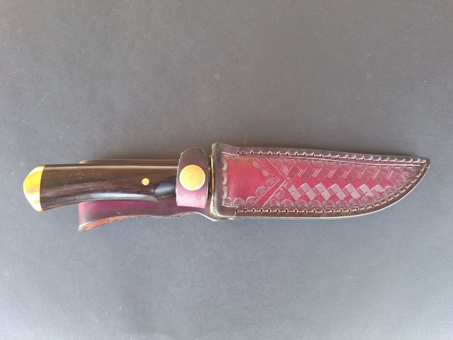 Ловен нож-дамаска стомана VG10 с кожена кания