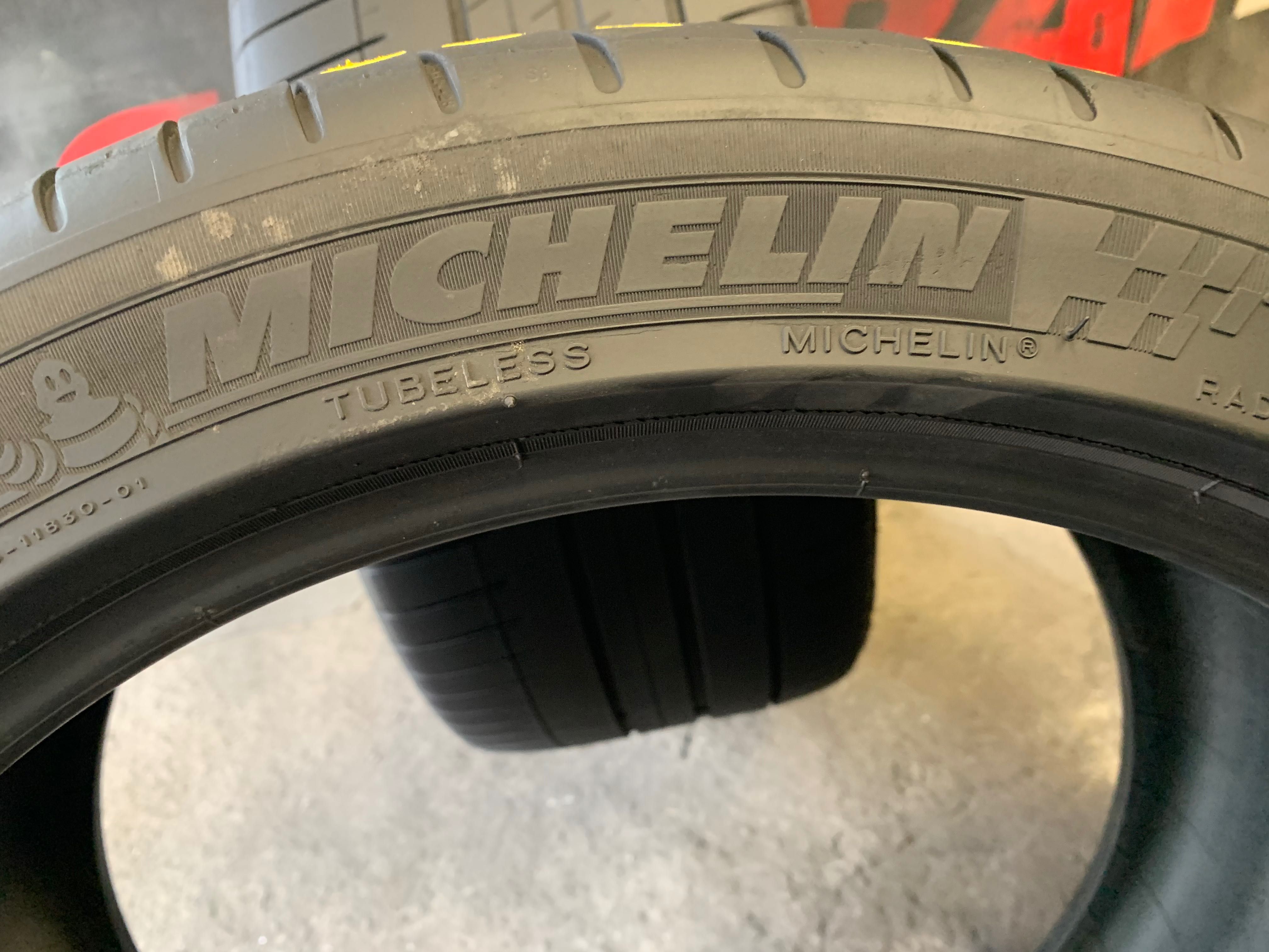 285 35 20, Летни гуми, Michelin PilotSport3, 2 броя