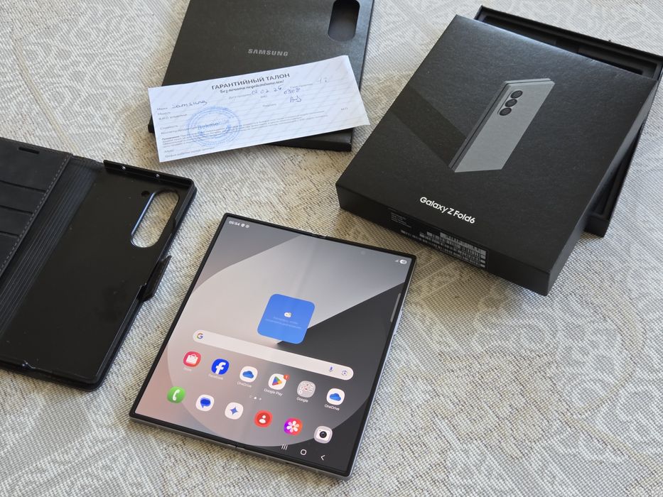 Samsung Z Fold 6 1024 gb 1 trb память золото-серебристого цвета