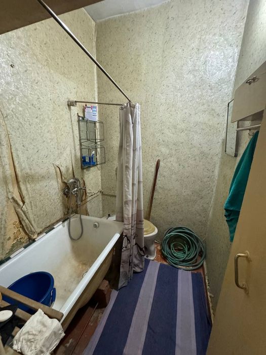 Yunusobod 15 mavze 3 xona 3 etaj (68²) sotiladi