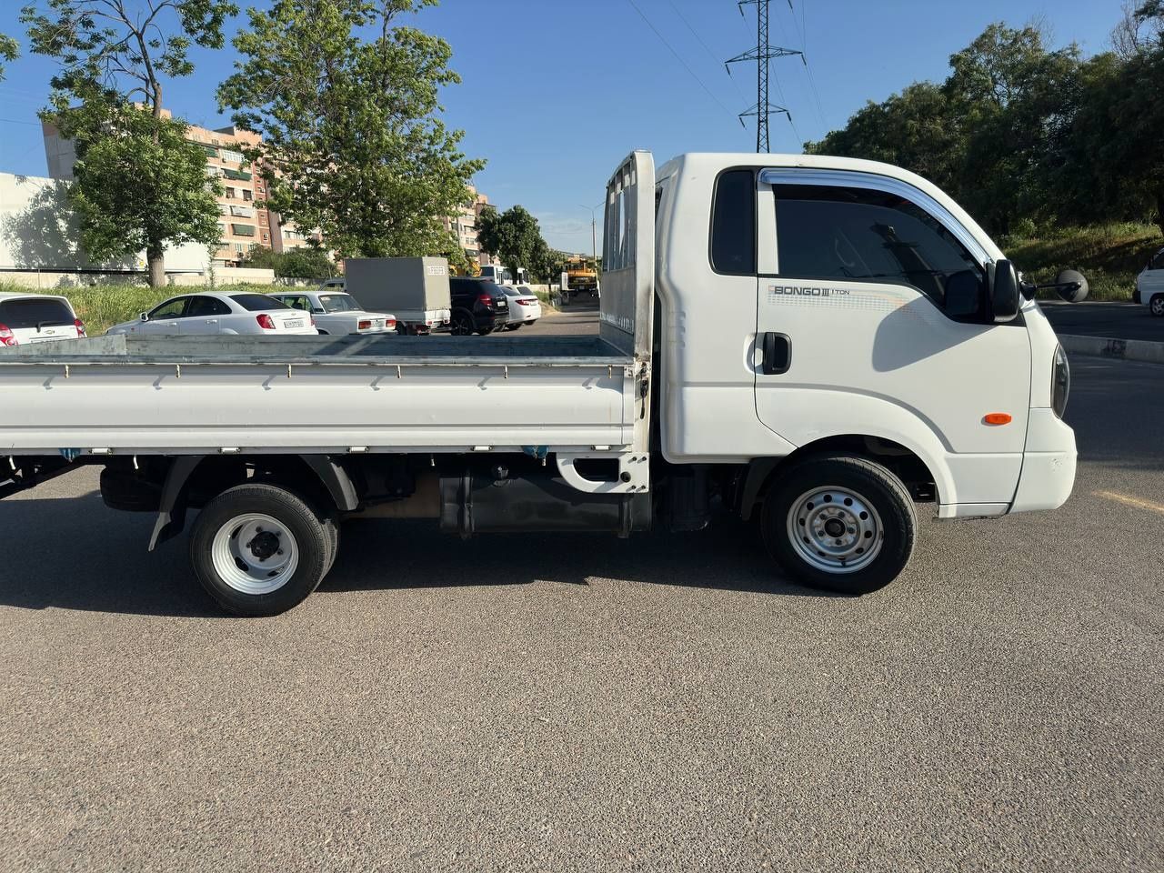 Kia Bongo Ideal xolatda aybi va rasxodi yoʻq olasila xaydisila