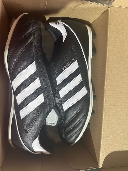 Футболни обувки Adidas Kaiser 5. Размер 42 2/3