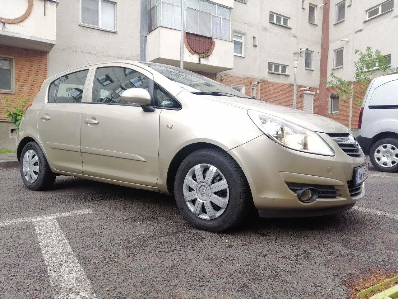 Opel Corsa D 1.2 benzină