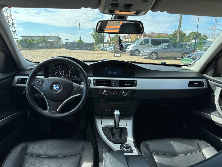 De vânzare Bmw 320 facelift din 2009