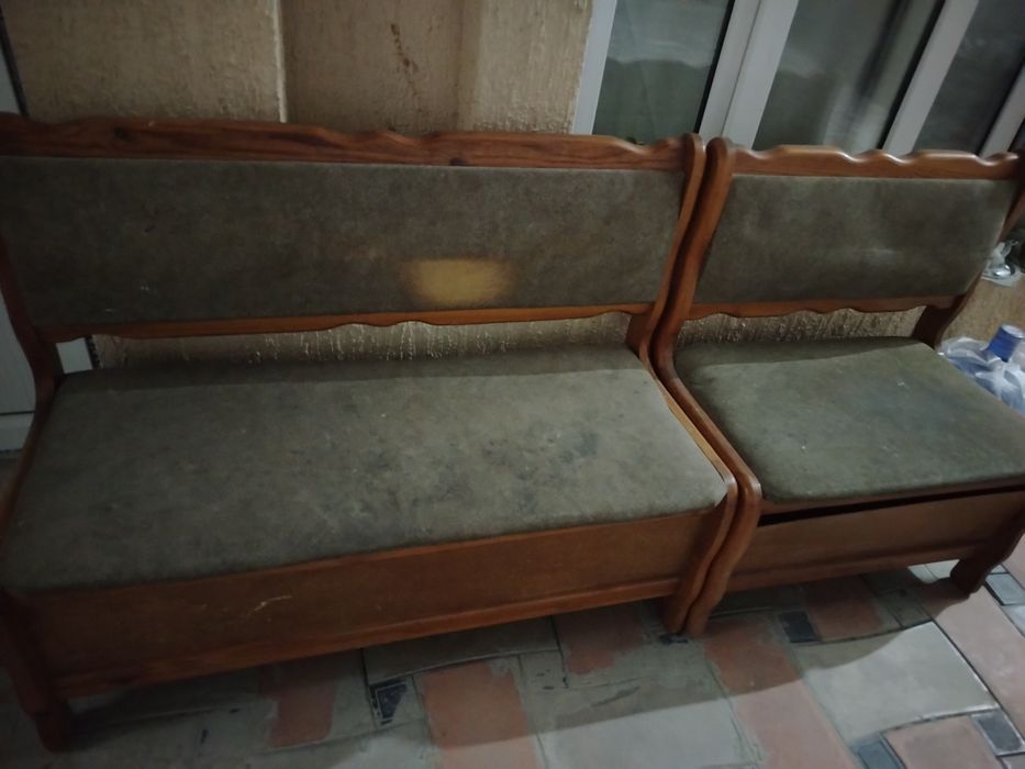 Ugalok faqat ikkta divani sotiladi