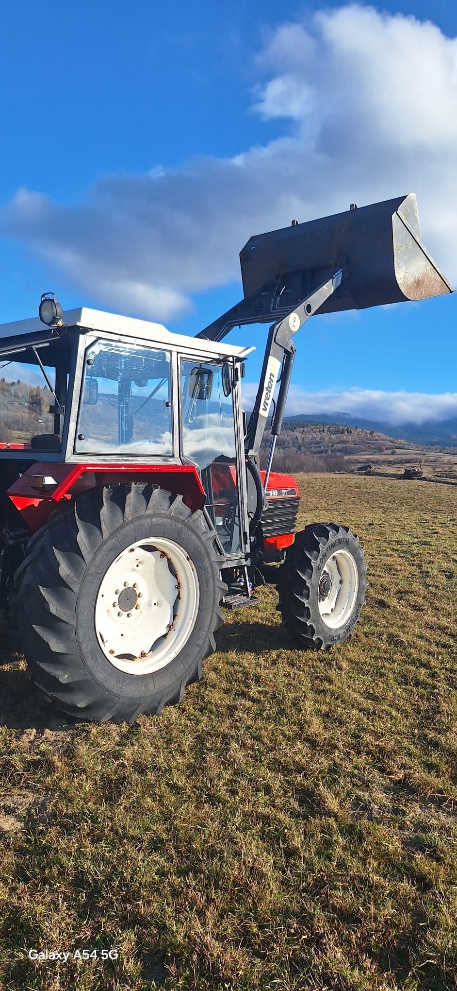 Vând Tractor 533-DTC