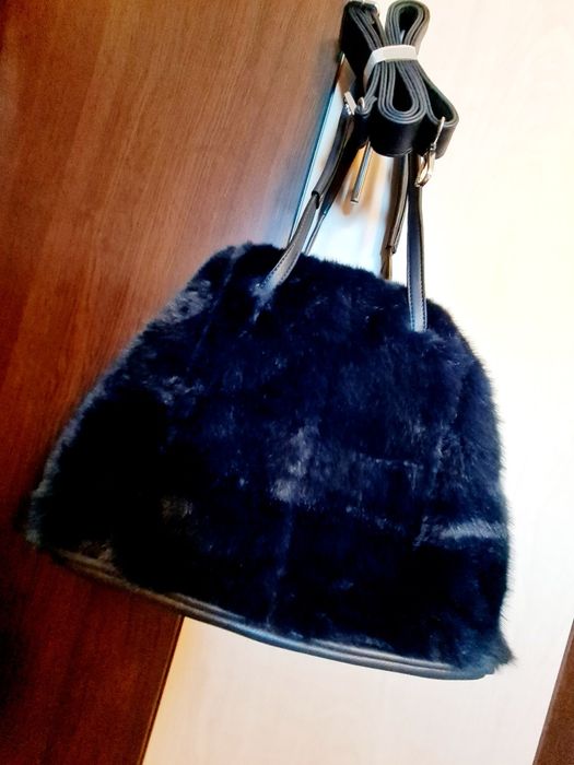 Geanta bleumarin blana