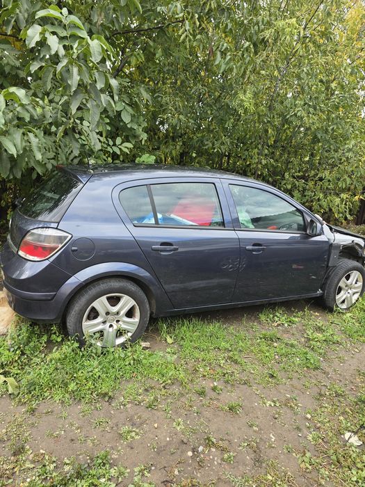 Usa stop haion capota opel astra h