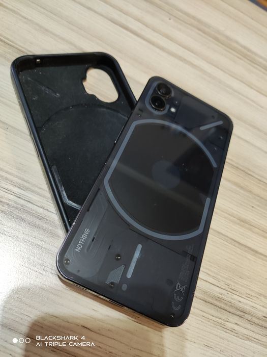 Nothing phone one 8+8/256продава/бартер