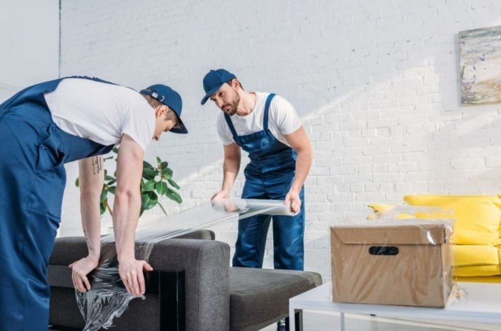 Mutari mobila bagaje cutii birouri transport duba canapea mobila ikea