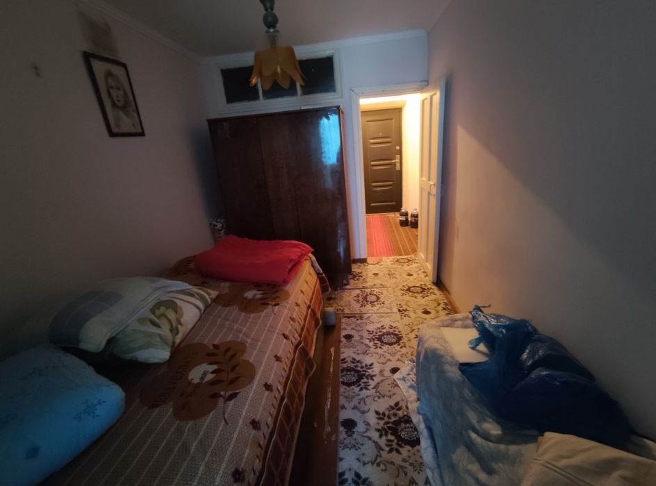 Продается квартира на Калиненском массиве, напротив 1 музык-ой школы